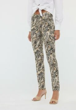 Lee Cooper Slim Fit Jeans - Cream 7 Lee Cooper Slim Fit Jeans - Cream -Lee Cooper 4ef2cc3c7b2a4a8586e8b2a5d9e5de12