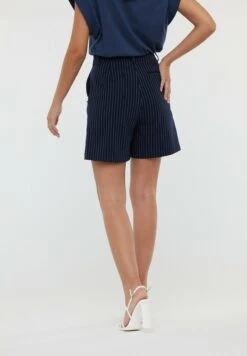 Lee Cooper Nylia - Shorts - Navy 6 Lee Cooper Nylia - Shorts - Navy -Lee Cooper 4f3aaf1f5d3648e5a1acdb579c3ea3bf