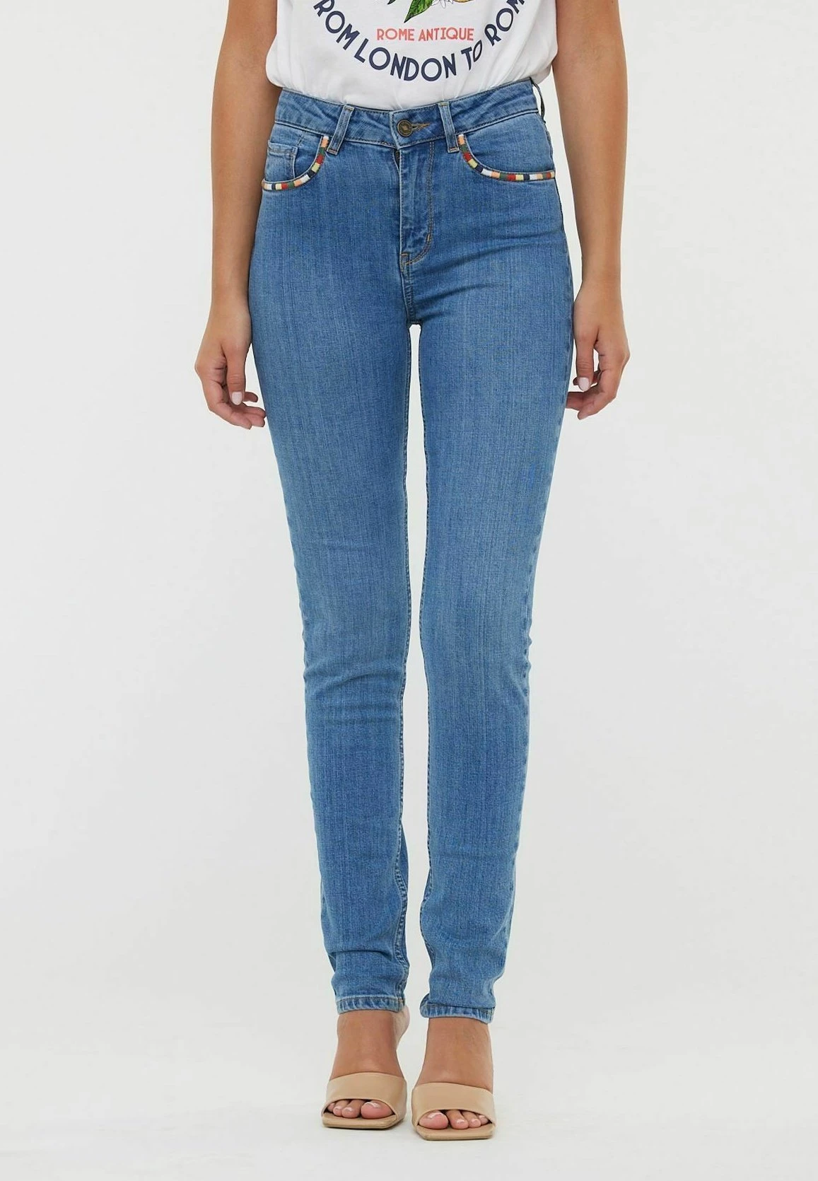 Lee Cooper Lc135F - Slim Fit Jeans - Medium Blue Used 1 Lee Cooper Lc135F - Slim Fit Jeans - Medium Blue Used